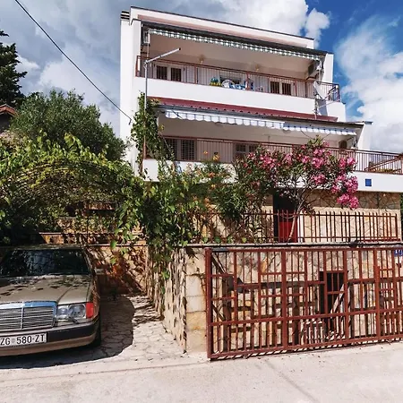 Appartement With Sea View Iii Maslenica